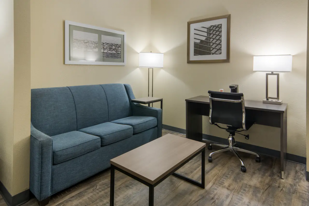 Quality Inn and Suites Roanoke Fort Worth North TX 8/46