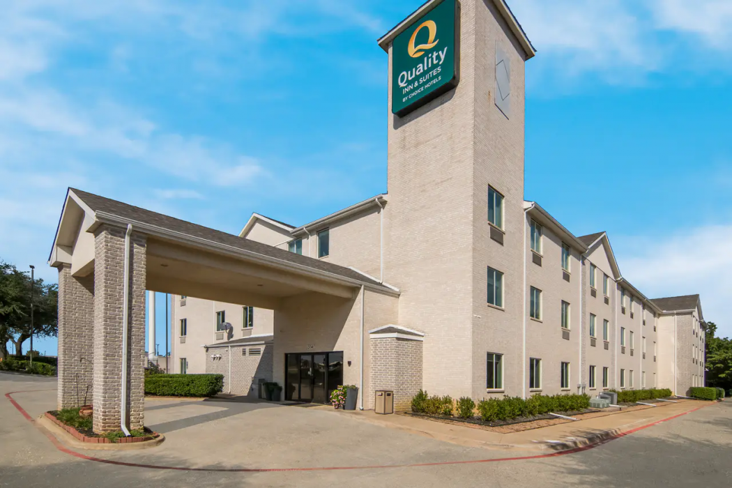 Quality Inn and Suites Roanoke Fort Worth North TX 1/46