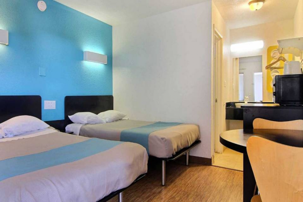 Motel6 Carlsbad, NM 9/47