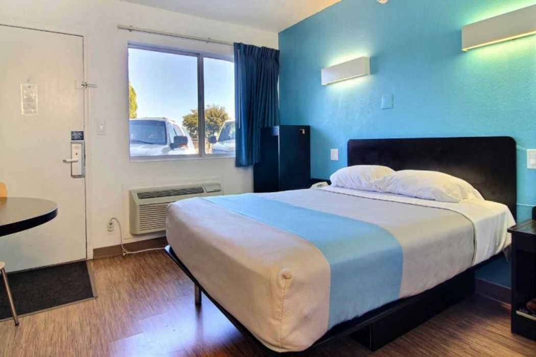 Motel6 Carlsbad, NM 12/47