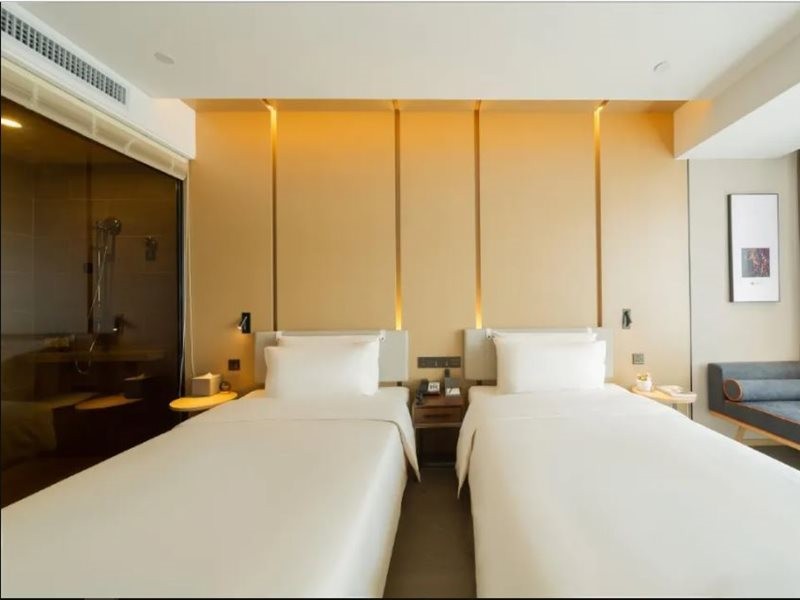 Atour Hotel (Changchun Motian Vitality Mall Eco Square) 13/25