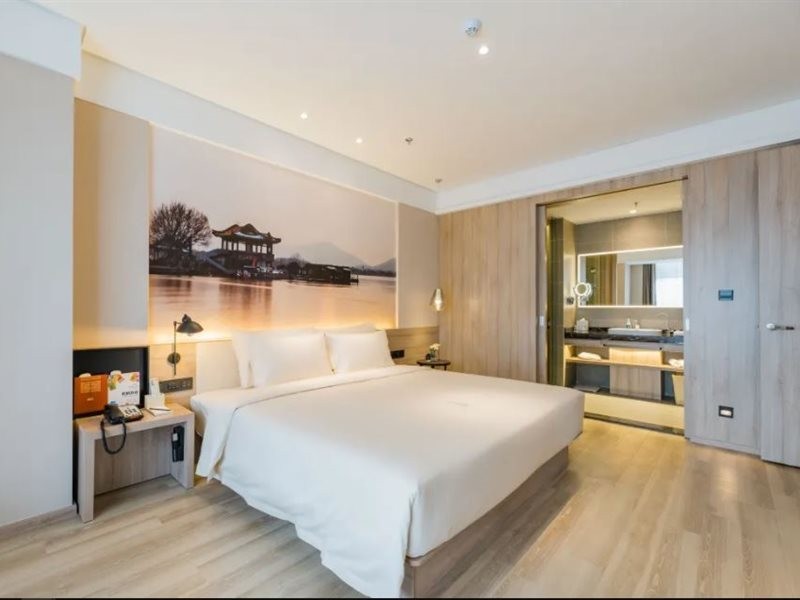 Atour Hotel (Xuzhou Global Harbor) 19/31