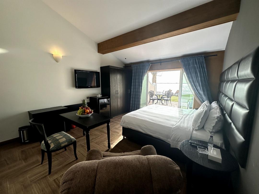 Deluxe room-Beach front