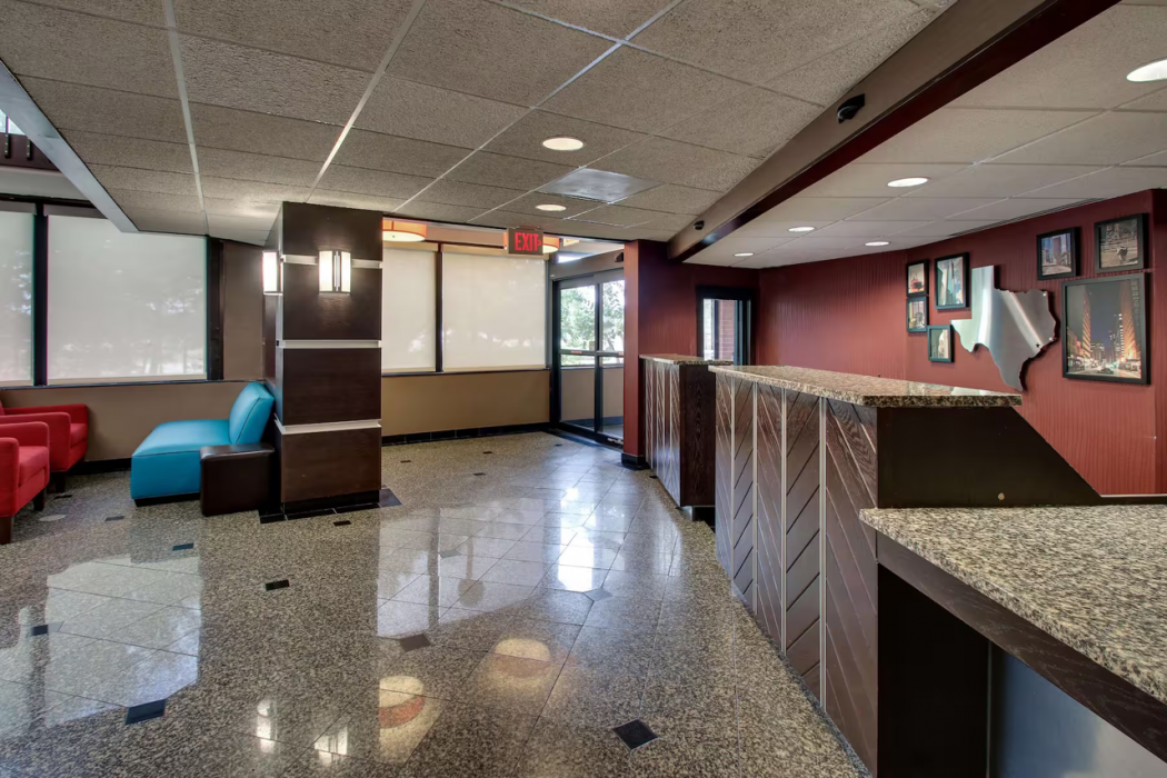 Heritage Inn & Suites The Woodlands, Trademark by Wyndham 5/60