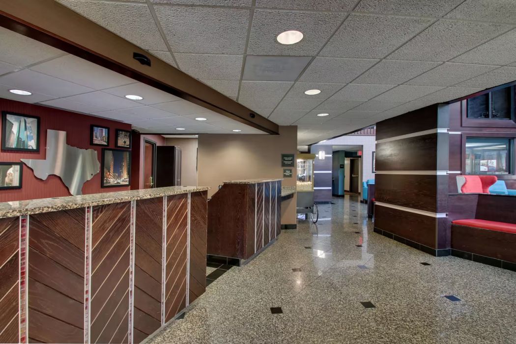 Heritage Inn & Suites The Woodlands, Trademark by Wyndham 6/60