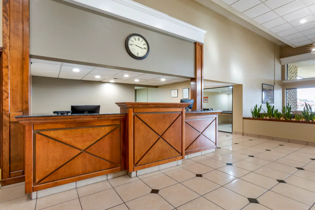 Clarion Inn and Suites Roswell, NM 4/20