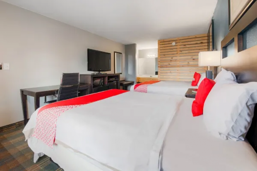 OYO Hotel Mt Vernon KY I 75 14/35