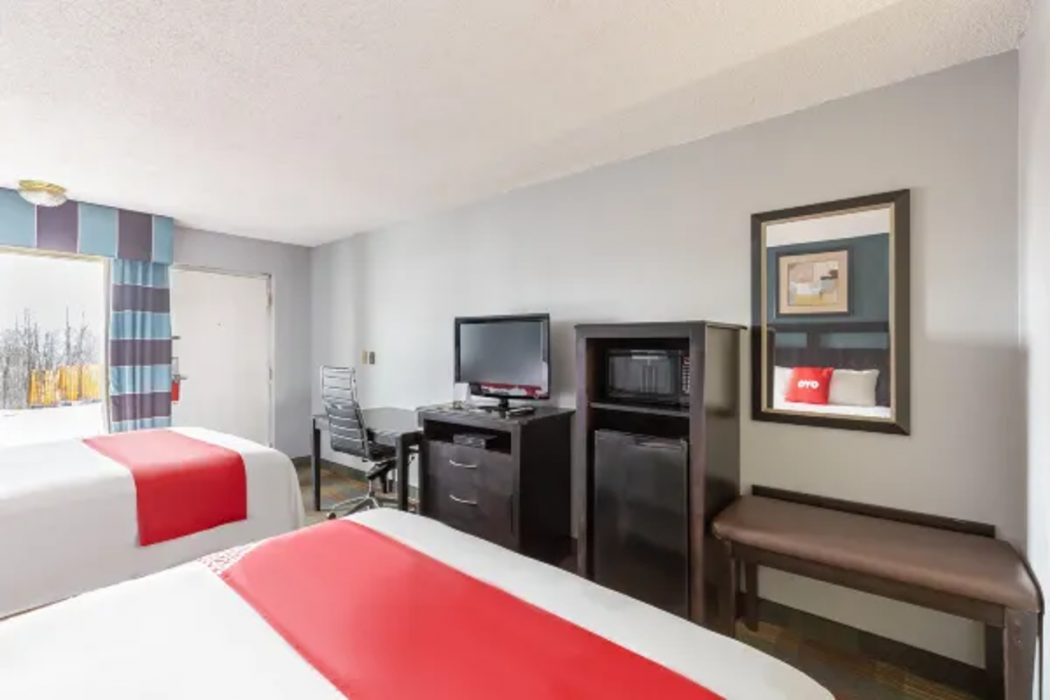 OYO Hotel Mt Vernon KY I 75 18/35