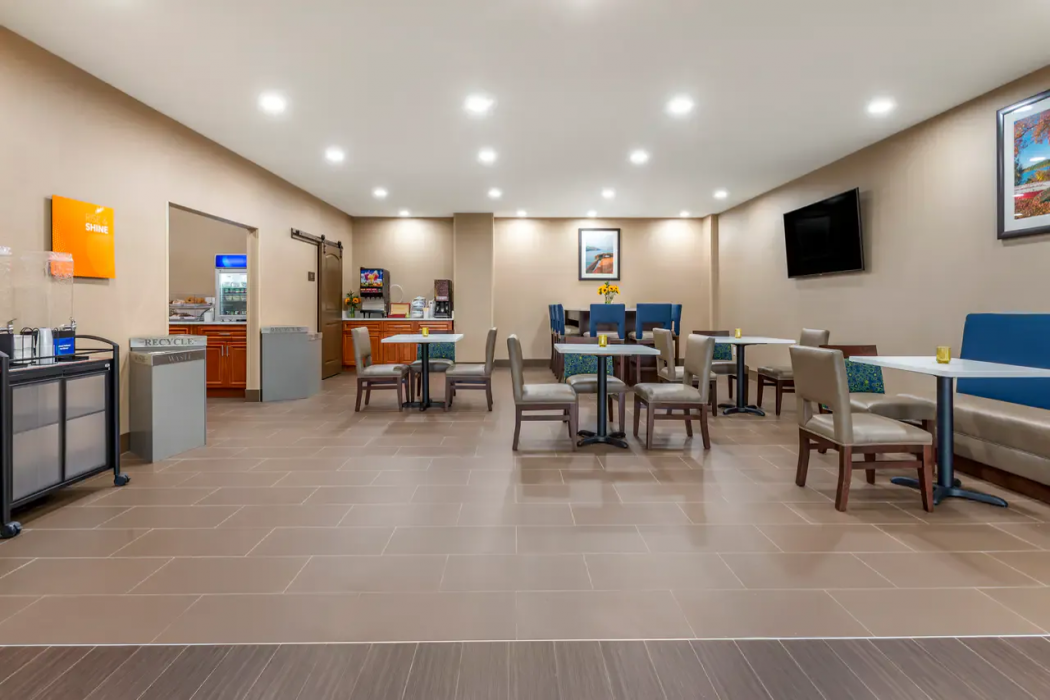 Comfort Inn Brewster 9/23