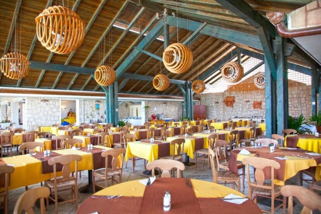 Ahg Marine Club Beach Resort 41/60