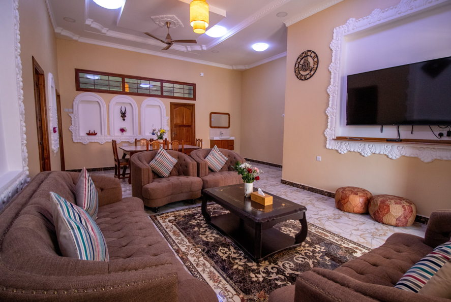 Sunny Palms Beach Bungalows 23/65