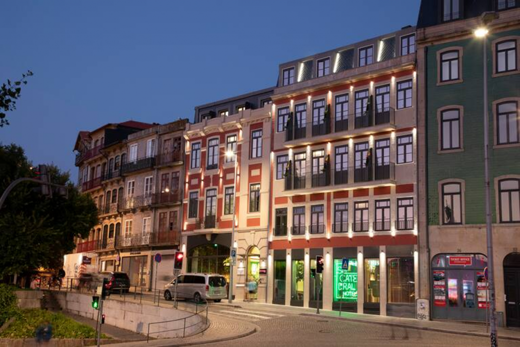 Se Catedral Hotel Porto, Tapestry Collection by Hilton، بورتو 1/35