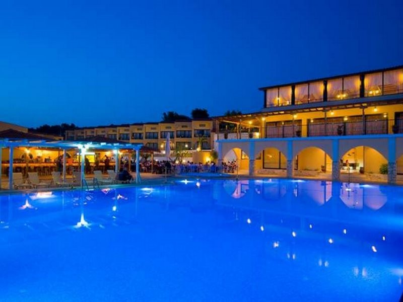 Village Mare Hotel 12/37