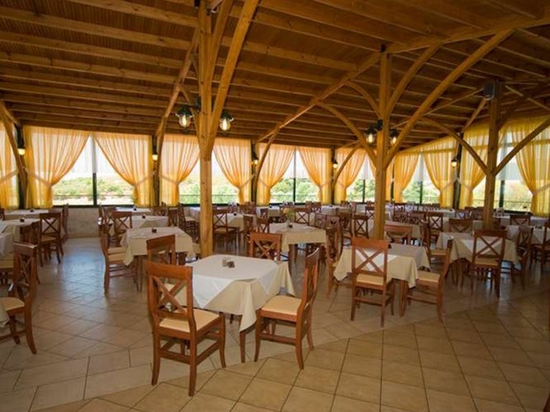 Village Mare Hotel 7/37