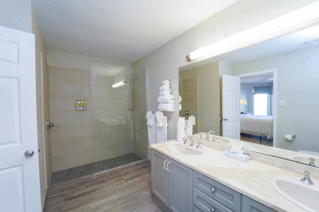 The Grand Caymanian Resort 18/61
