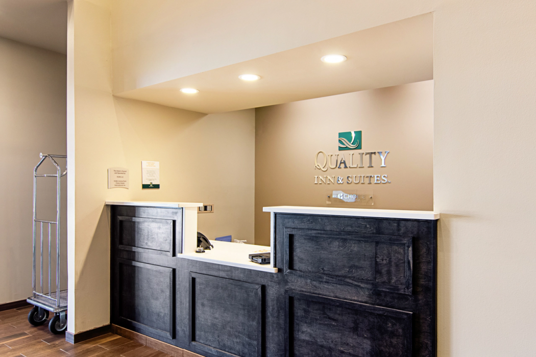Quality Inn and Suites Near Tanger Outlet Mall 4/22