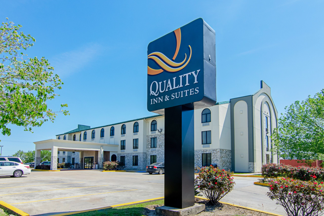 Quality Inn and Suites Near Tanger Outlet Mall 1/22