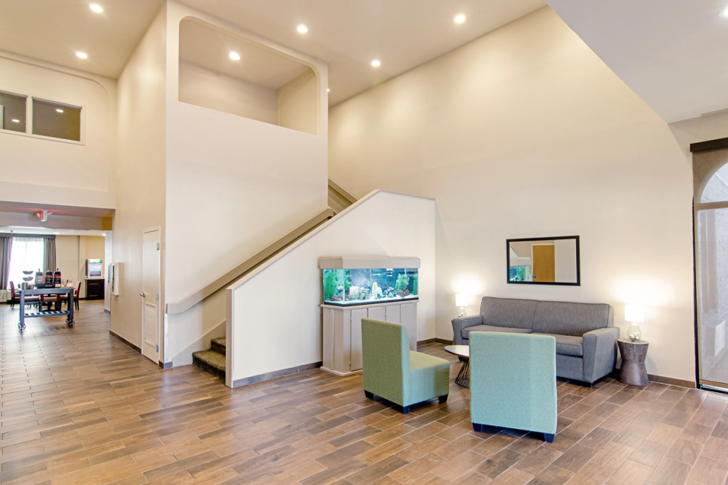 Quality Inn and Suites Near Tanger Outlet Mall 6/22