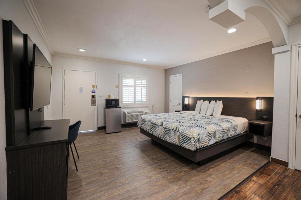 Room at Motel6 Tustin, CA – Orange County, Tustin - CA