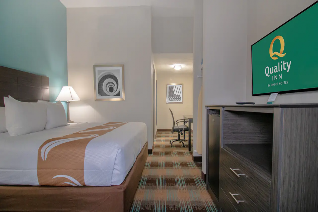 Quality Inn Roseville-Detroit North 3/5