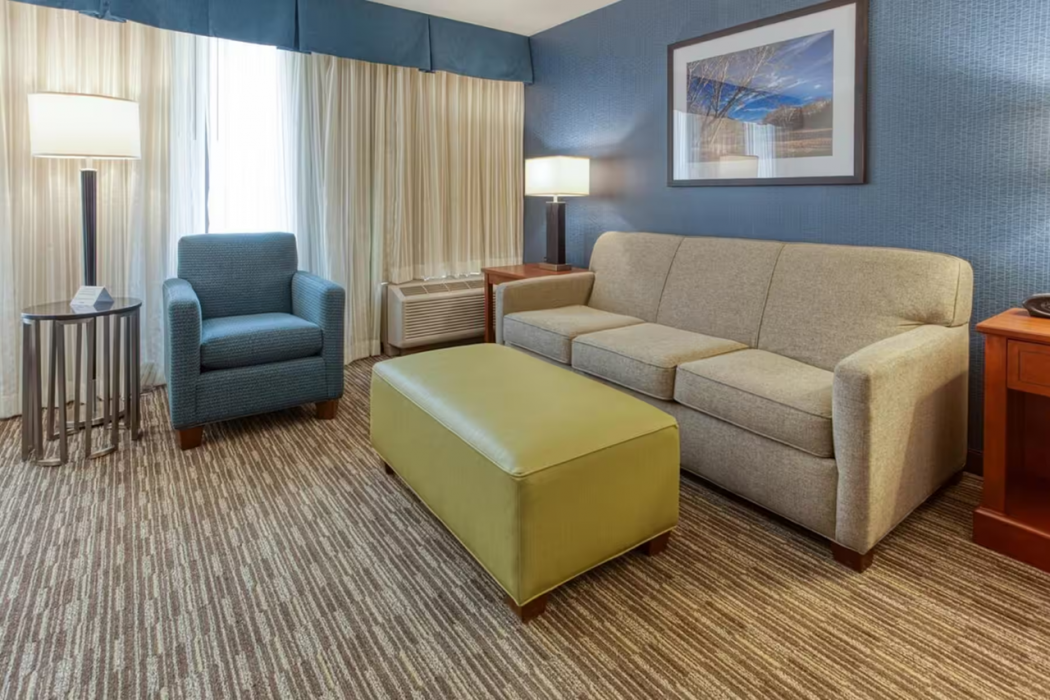Heritage Inn & Suites St. Louis/Fenton, Trademark by Wyndham 12/60