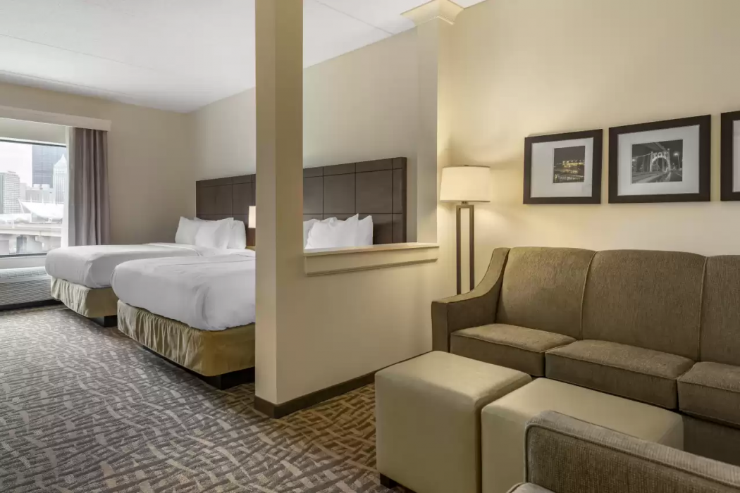 Comfort Inn and Suites Pittsburgh Northshore, PA 7/19