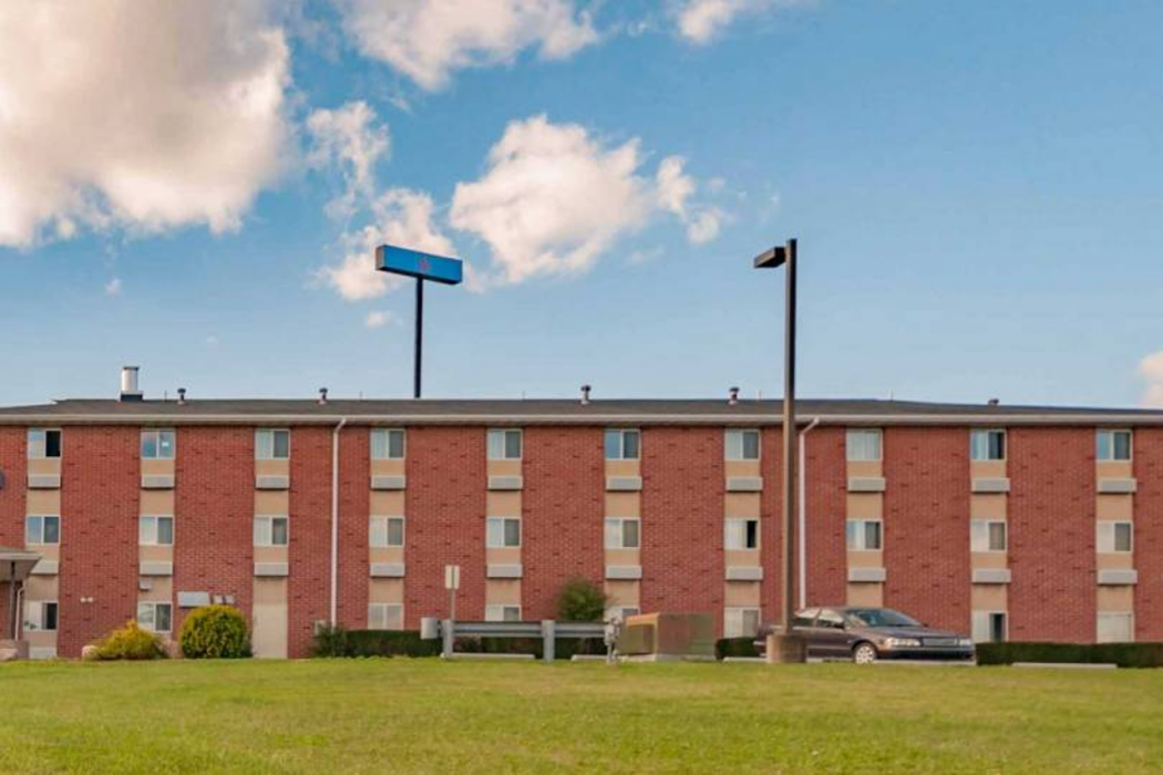 Motel6 Drums, PA thumb 4