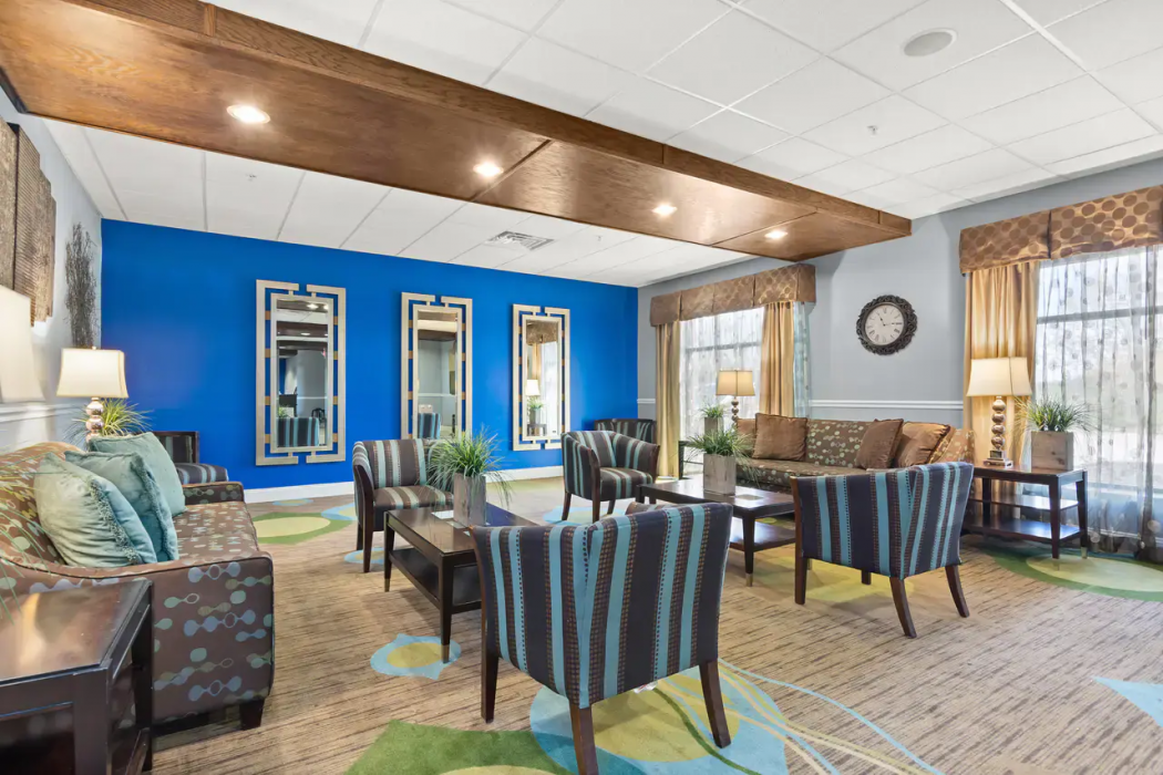 Portland Inn & Suites Portland, TN 4/35