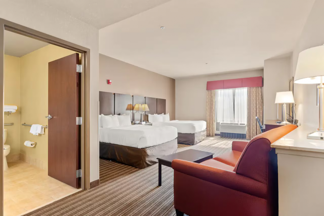 Portland Inn & Suites Portland, TN 18/35