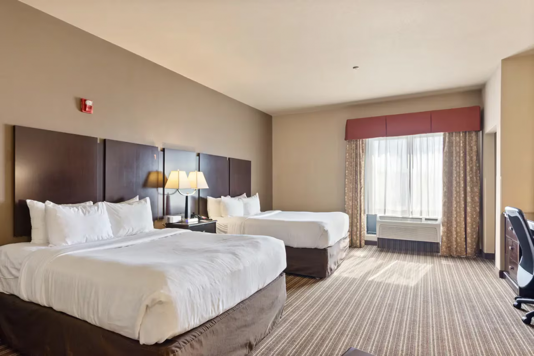 Portland Inn & Suites Portland, TN 19/35