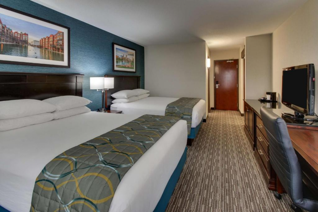 Best Western Plus Indianapolis North at Pyramids 11/29