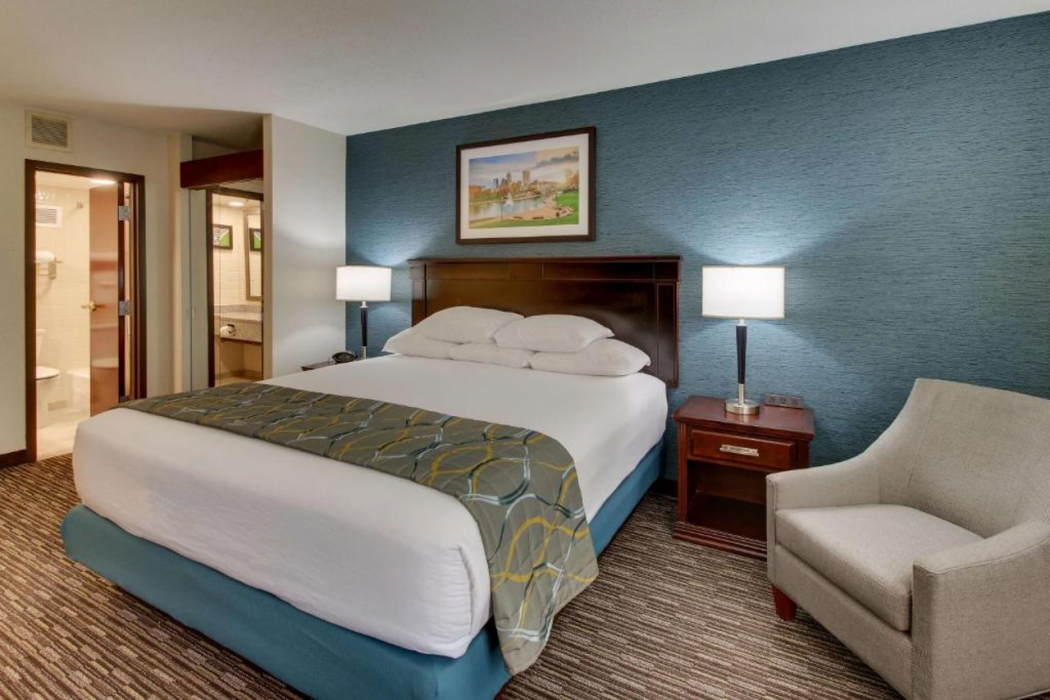 Best Western Plus Indianapolis North at Pyramids 7/29