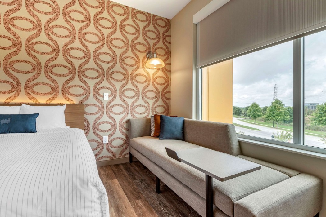 DoubleTree by Hilton Greenville Woodruff Road 16/40