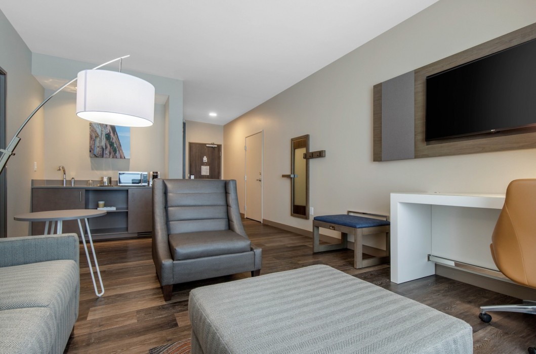DoubleTree by Hilton Greenville Woodruff Road 15/40