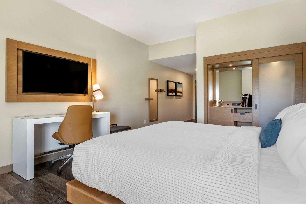 DoubleTree by Hilton Greenville Woodruff Road 12/40