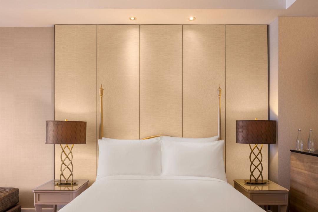 Dusit Club 1 Queen