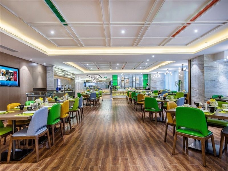 Hampton by Hilton Xiamen Liang'an Financial Center 12/17