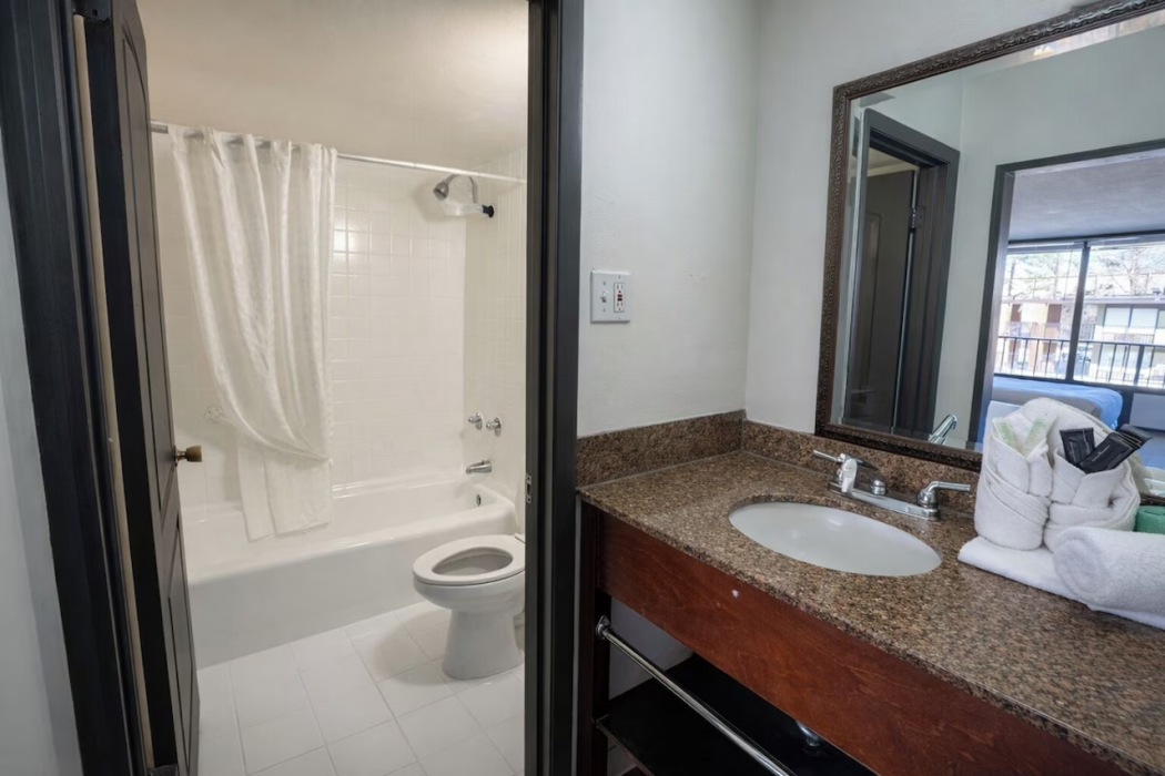 1st Place Hotel Decatur I-20 East Atlanta 12/39