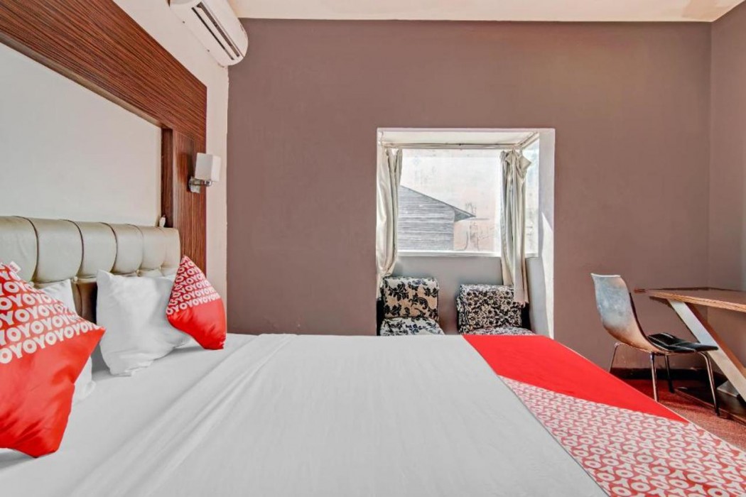 Hotel O near RSUD Arifin Achmad formerly Damon Butik Hotel 7/17