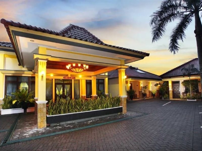 Ning Tidar Hotel Magelang 8/18