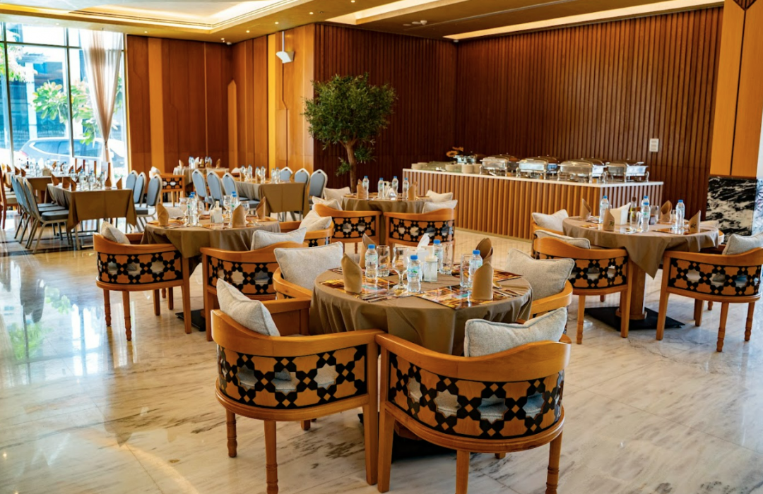 Luxe Grand Hotel Apartments 71/113