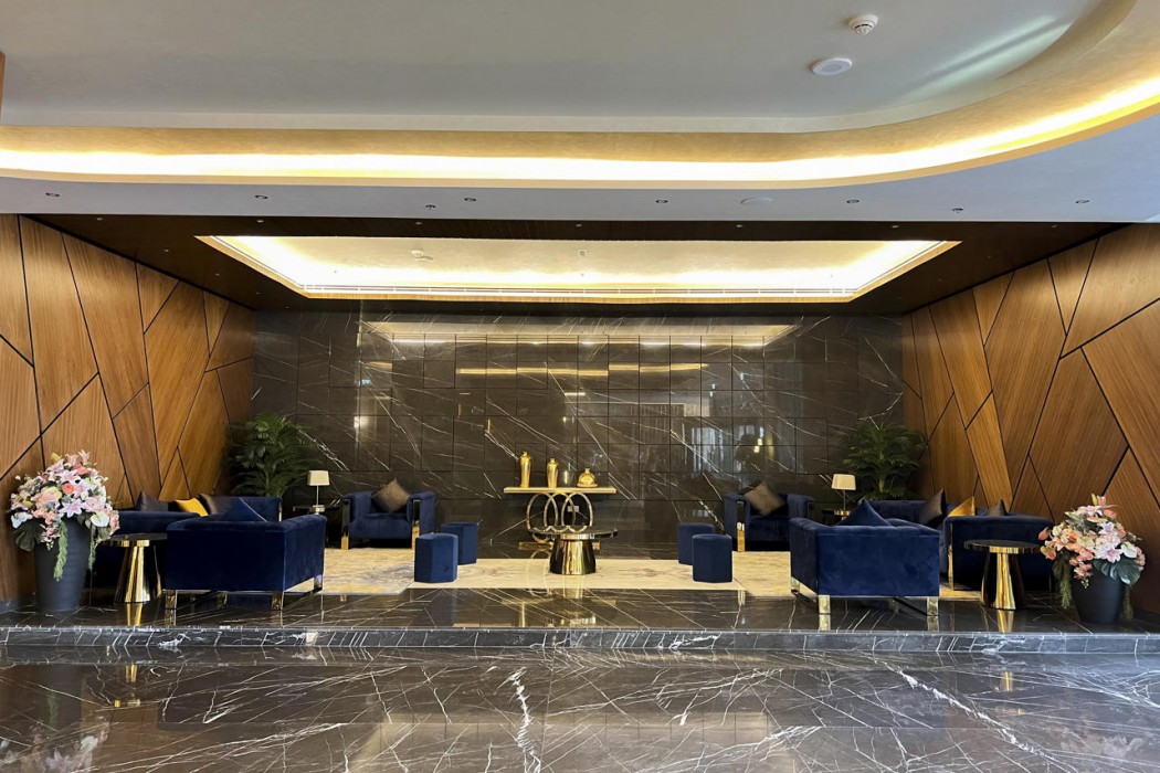 Luxe Grand Hotel Apartments 22/113