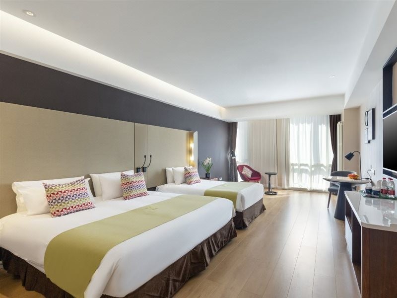 Campanile Hotel at Xining Railway Station 23/46