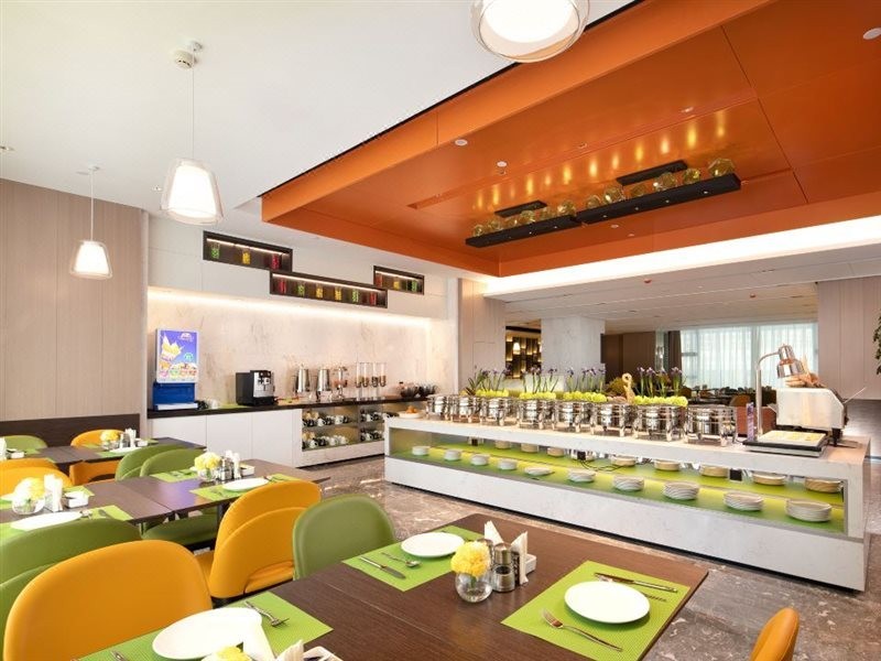 Hampton by Hilton Wuhan Sixin Guobo 13/16