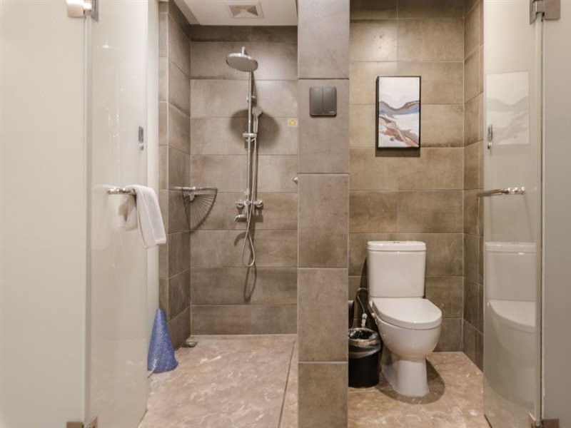 Jinjiang Metropolo Hotel (Qingdao Xinduxin Shuangshan Metro Station) 43/58