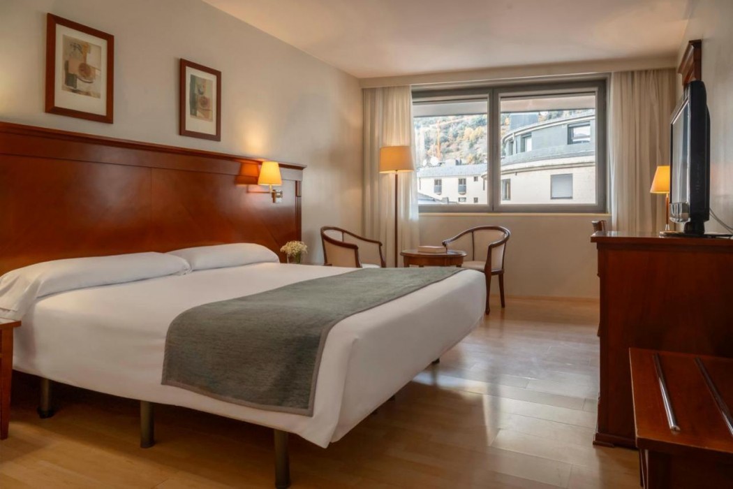Hesperia Andorra 18/65