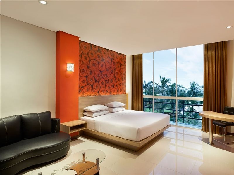 Puri Perdana Hotel & Convention Hall 28/57