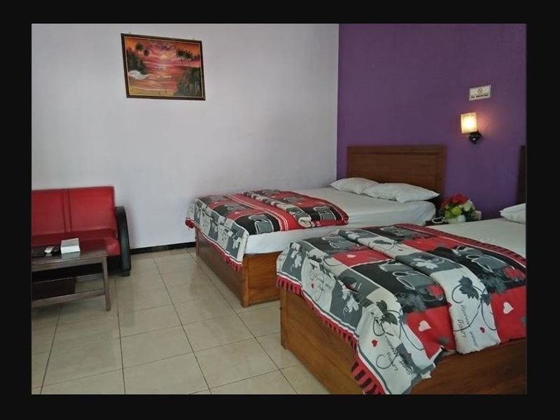 Nirwarna Hotel Bojonegoro 14/24