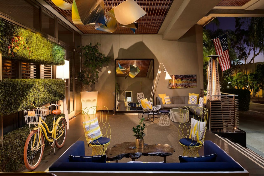 Hyatt Centric Delfina Santa Monica 32/65