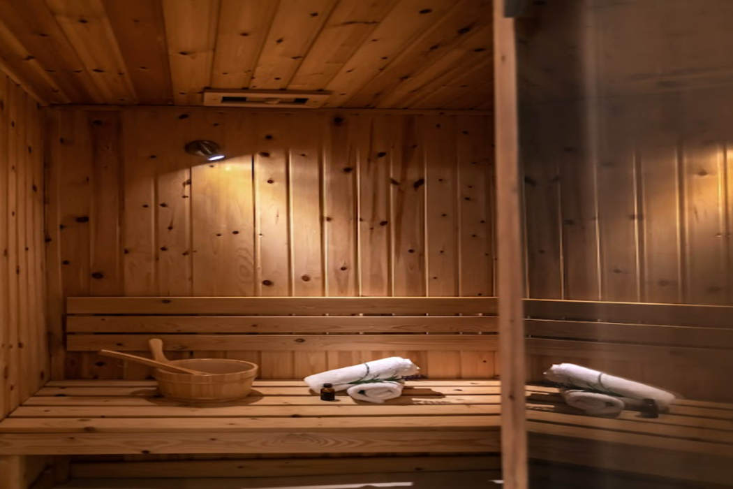 Panorama Suites And Spa 37/85